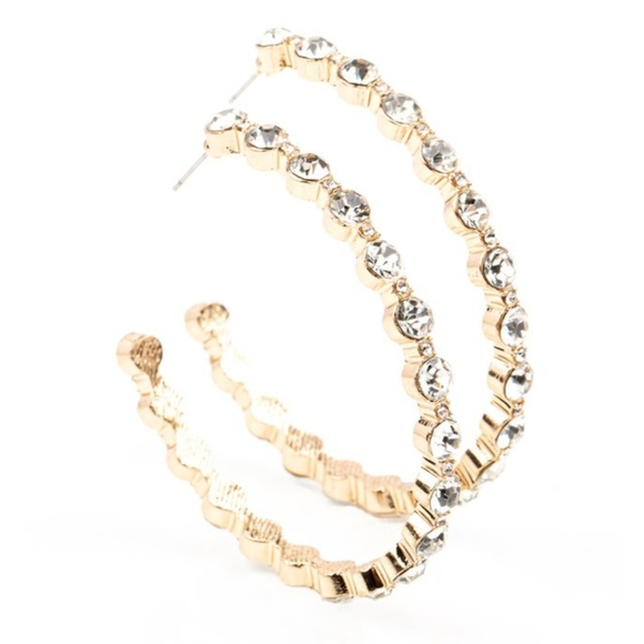 Paparazzi necklaces and earrings - Picture 3 of 8